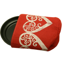 Load image into Gallery viewer, white aroha on red