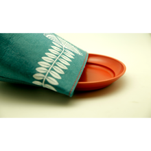 Load image into Gallery viewer, pohutukawa on teal