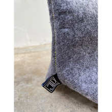 Load image into Gallery viewer, rangiora on grey / yellow