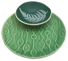 Load image into Gallery viewer, white fern on green