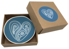 Load image into Gallery viewer, aroha paisley on blue