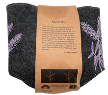 Load image into Gallery viewer, koromiko on dark grey