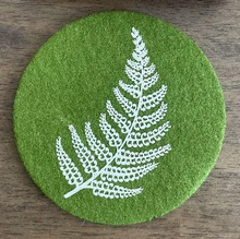 Load image into Gallery viewer, silver fern on green set of 4 - ecofelt coaster
