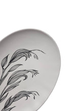 Load image into Gallery viewer, harakeke flower 1 black on white
